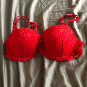 Victoria Secret Pink Date Push Up Bra
